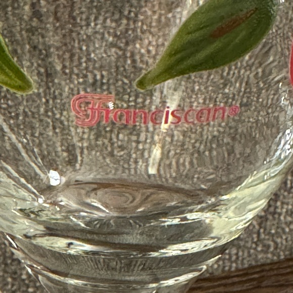 Vintage set of 4 Franciscan Apple Wine/Water glasses - Picture 3 of 6